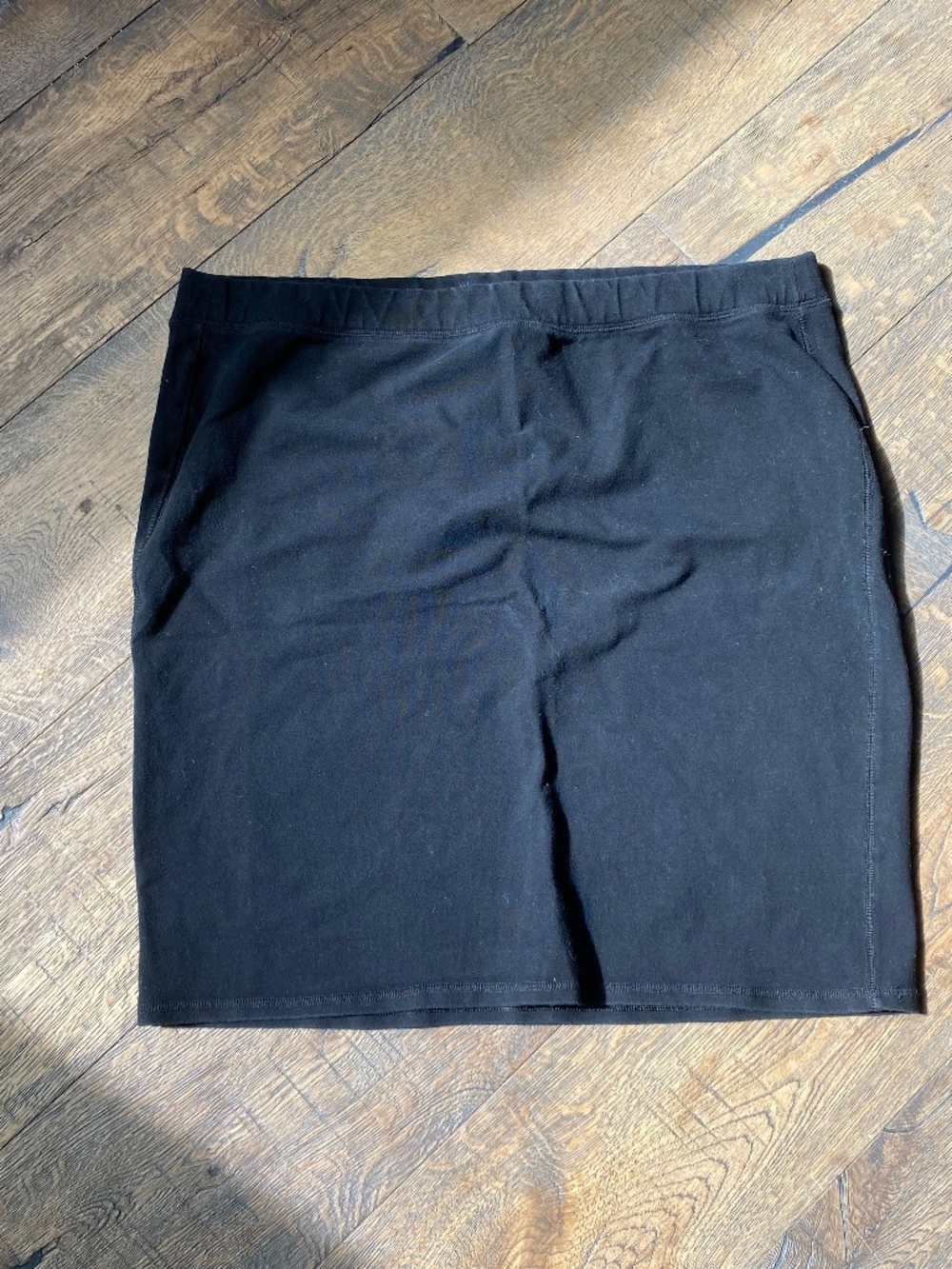 Old Navy Black Knit Skirt with Pockets - Size XL